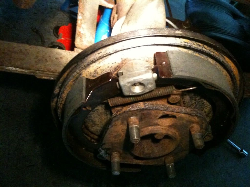 Stock 510 rear drum brake shoe positions. Brakes Ratsun Forums